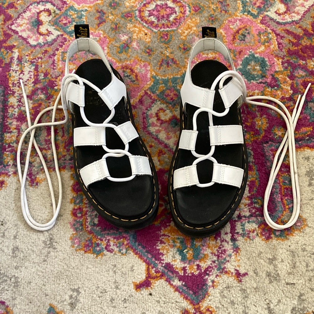 Dr Martens Sz 7 Nartilla White Lace-Up Gladiator Platform Sandals
